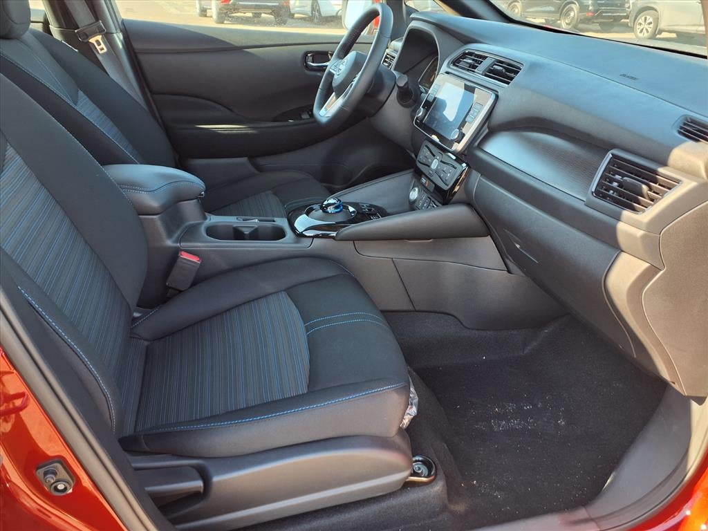 2024 Nissan LEAF SV PLUS