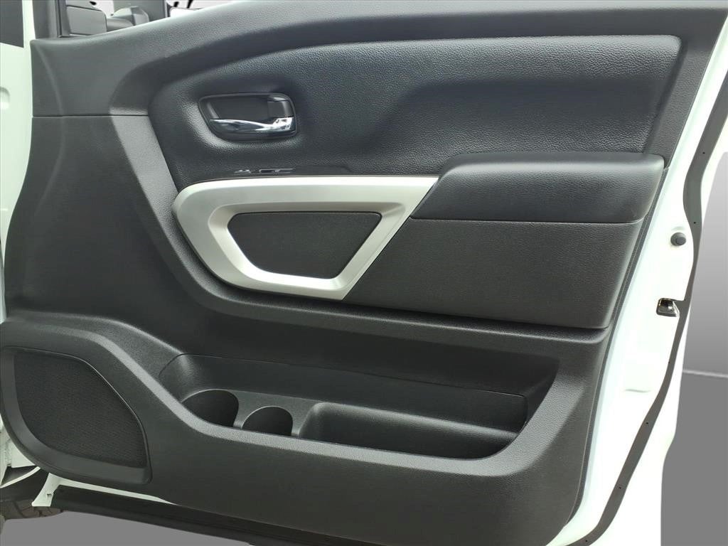 2024 Nissan Titan XD SV