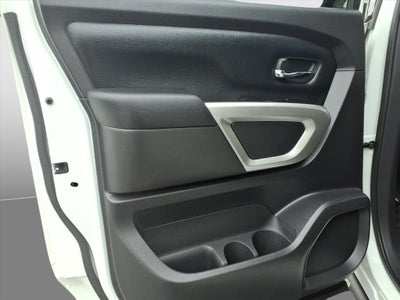 2024 Nissan Titan XD SV