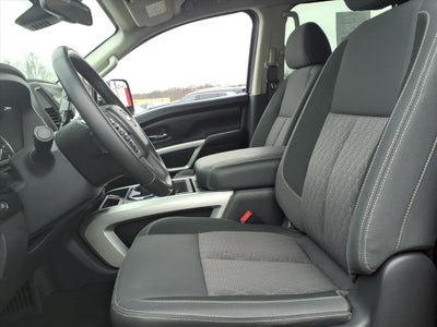 2024 Nissan Titan XD SV