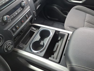 2024 Nissan Titan XD SV