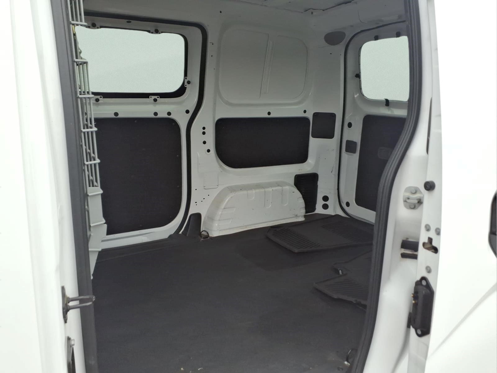 2018 Nissan NV200 SV