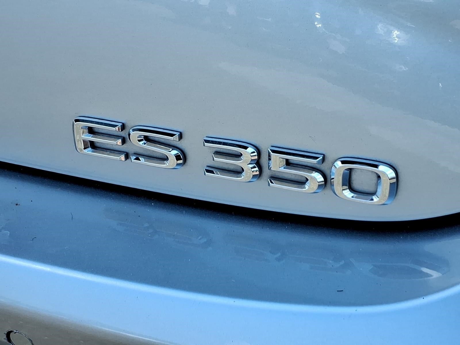 2022 Lexus ES 350 Base