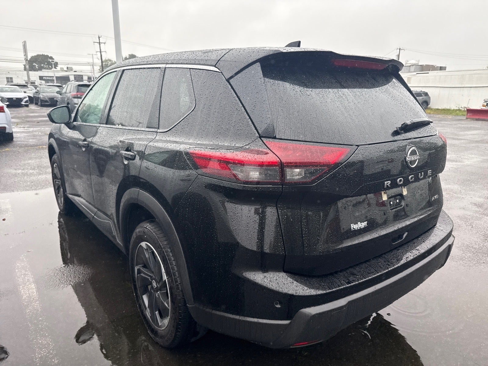 2025 Nissan Rogue SV