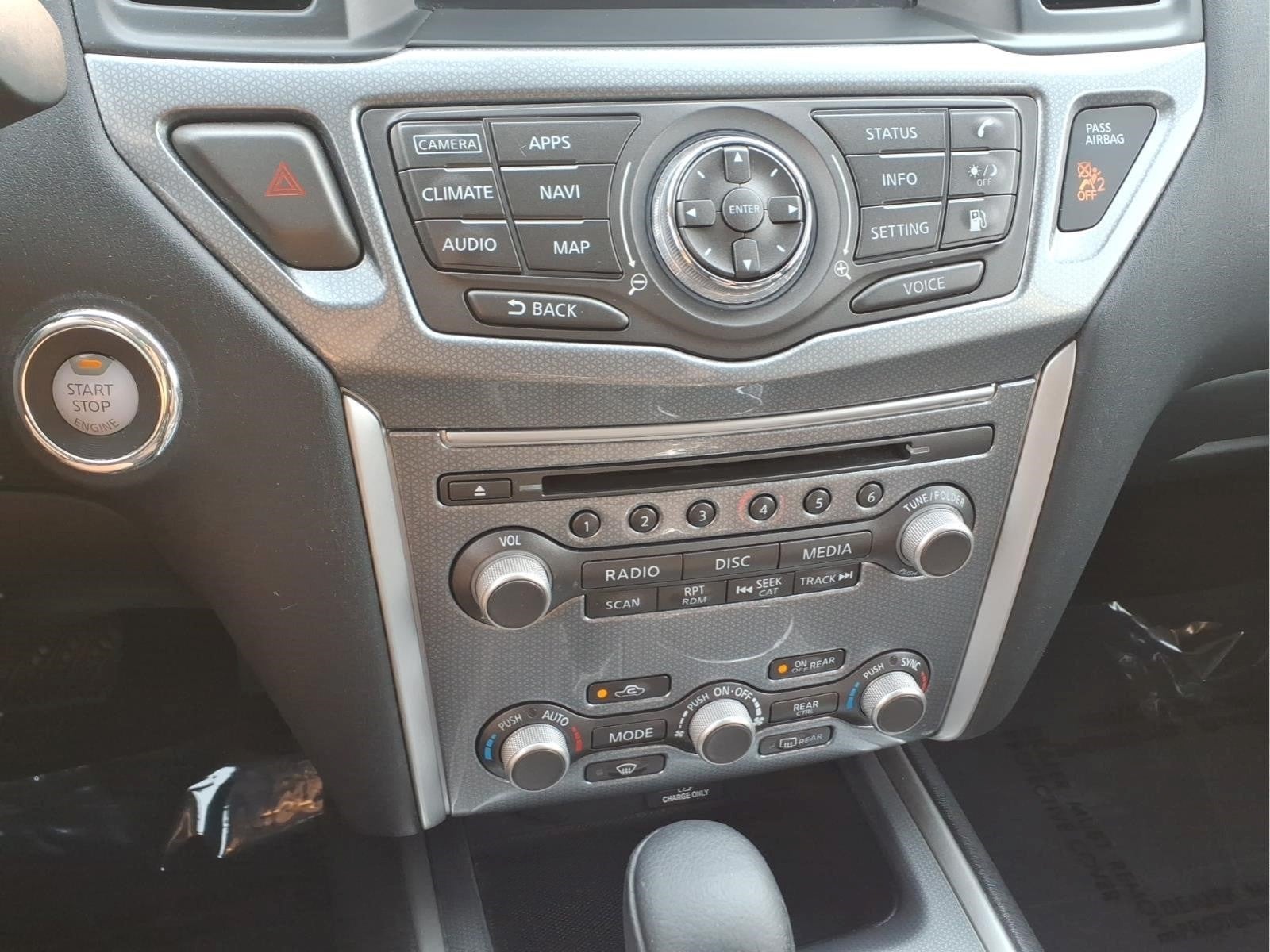 2020 Nissan Pathfinder SL