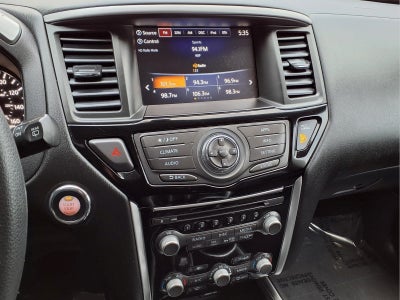 2018 Nissan Pathfinder S