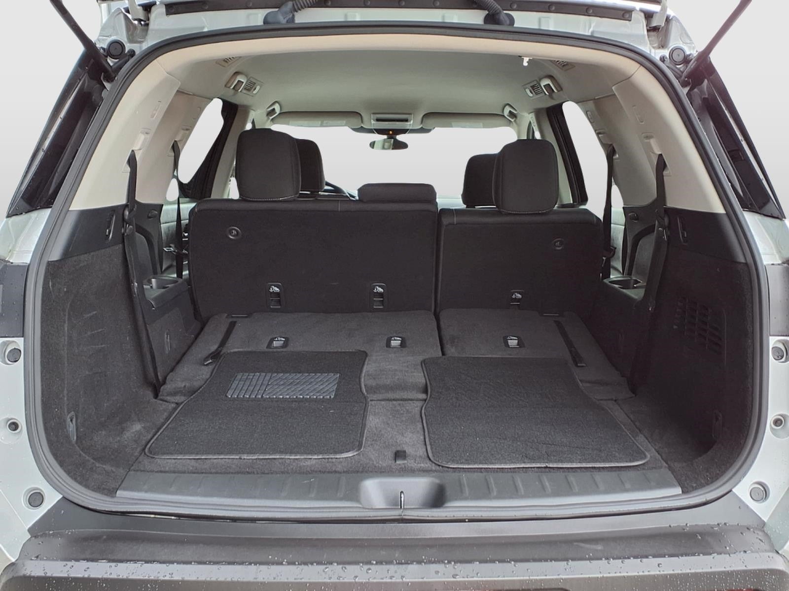 2023 Nissan Pathfinder S