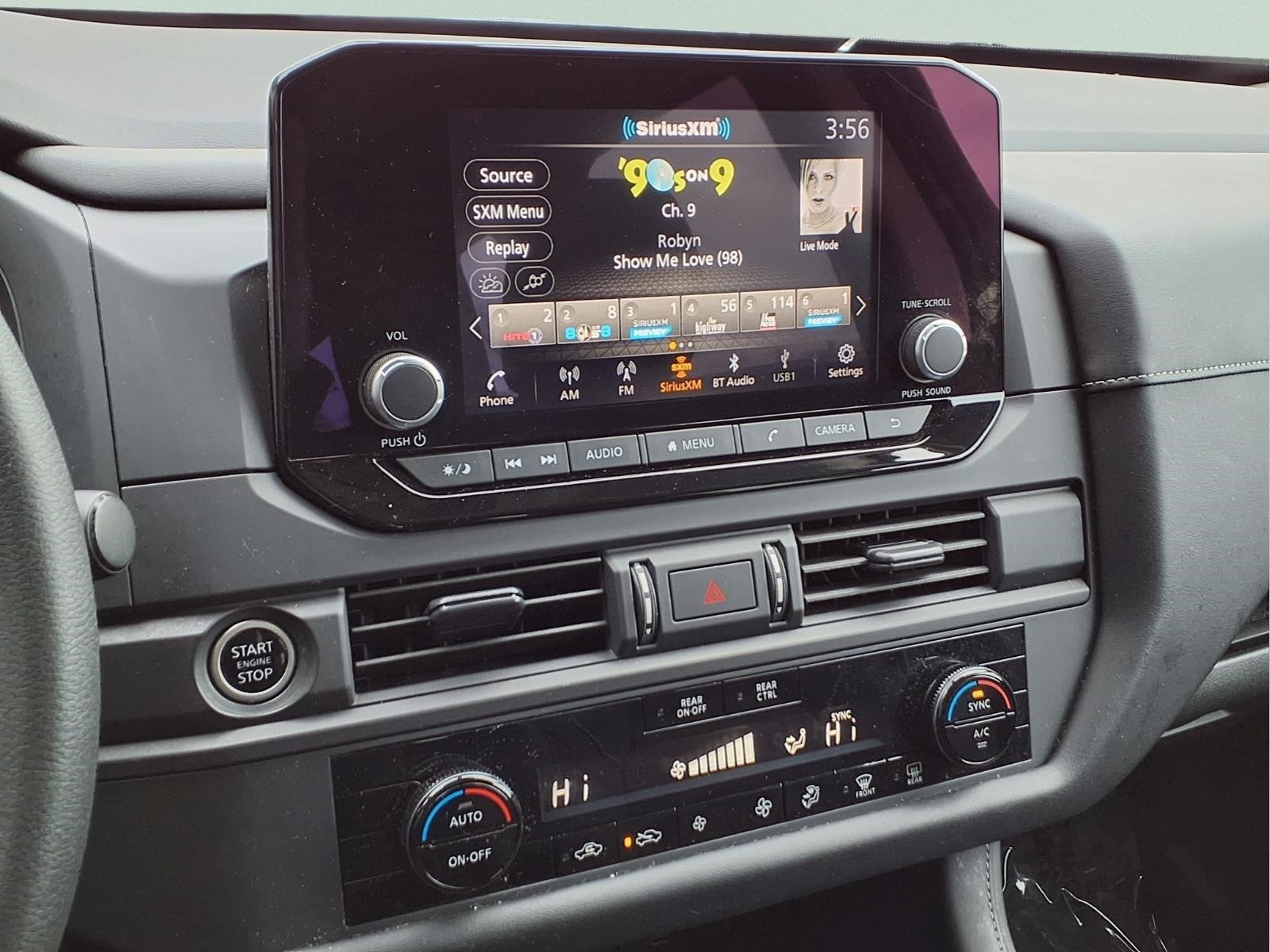 2023 Nissan Pathfinder S