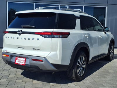 2023 Nissan Pathfinder SL