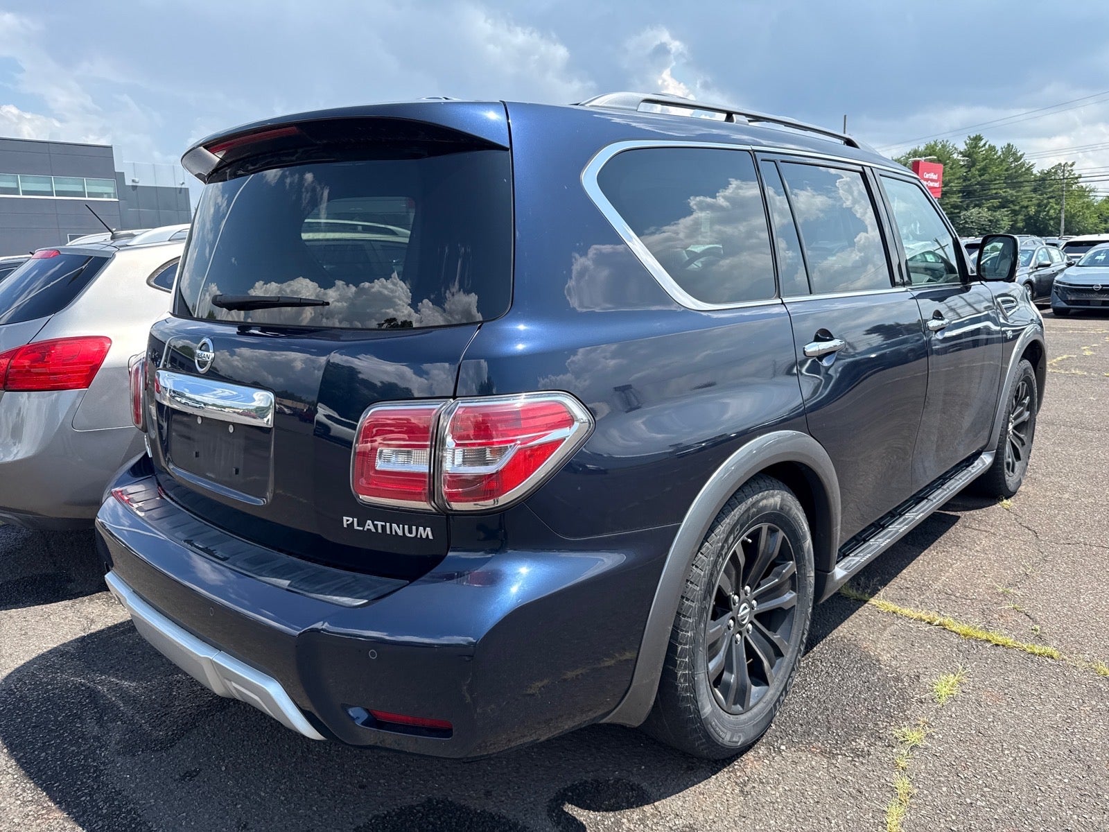 2017 Nissan Armada Platinum