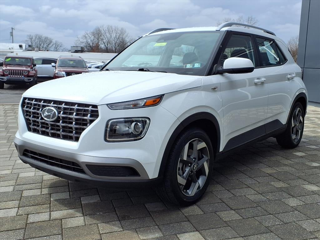 2024 Hyundai VENUE SEL