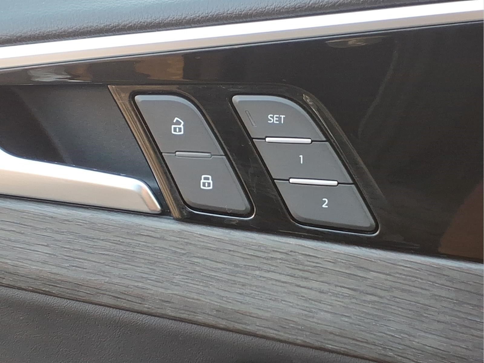 2022 Audi A4 quattro S line Prem Plus 45 TFSI