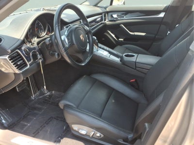 2012 Porsche Panamera 4dr HB