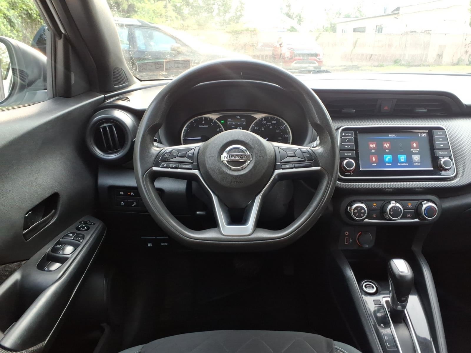 2020 Nissan Kicks S