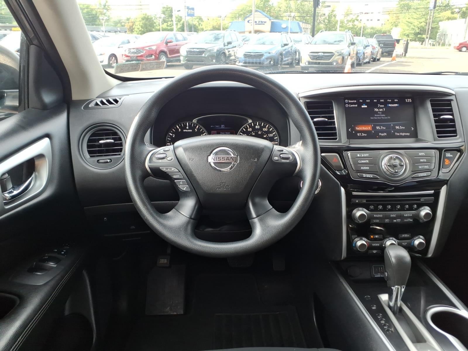 2019 Nissan Pathfinder S