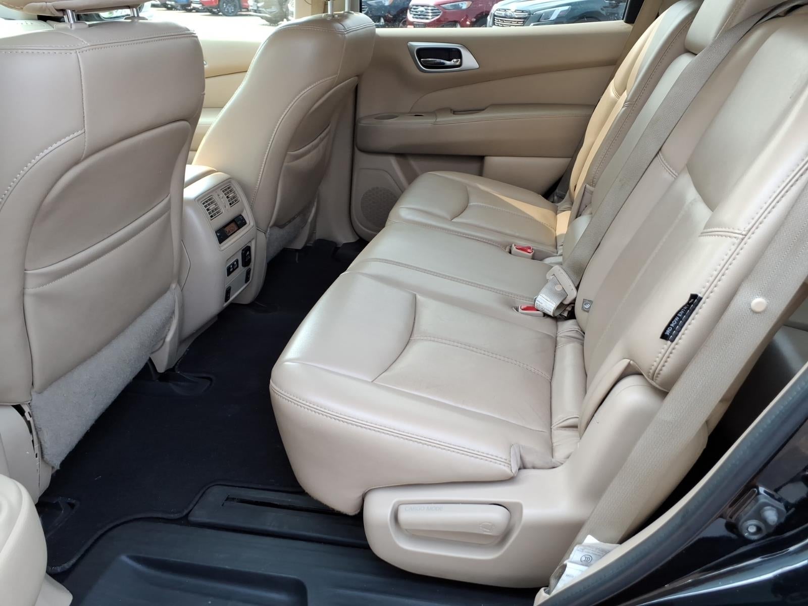 2019 Nissan Pathfinder SL