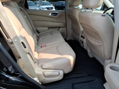 2019 Nissan Pathfinder SL