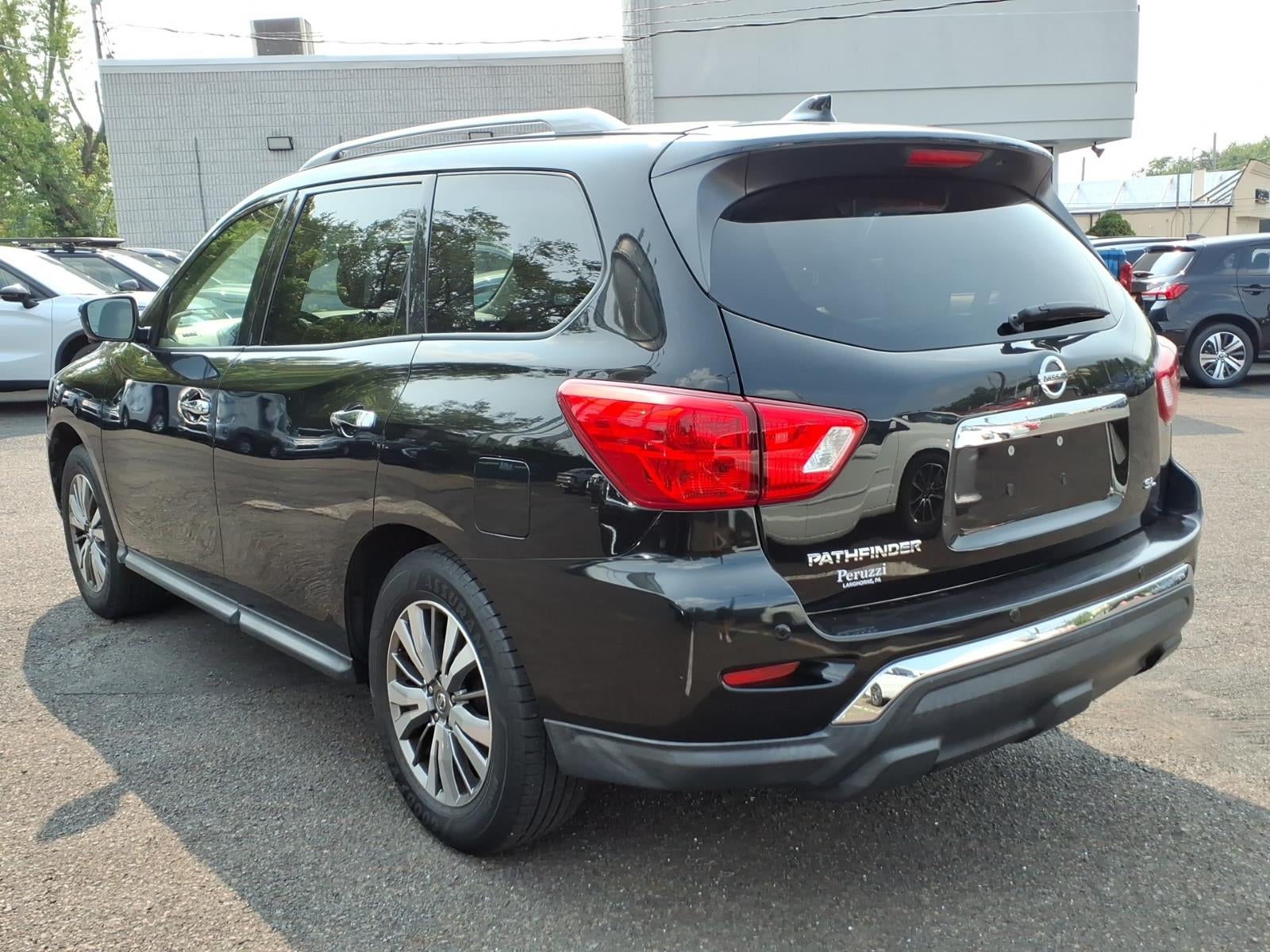 2019 Nissan Pathfinder SL