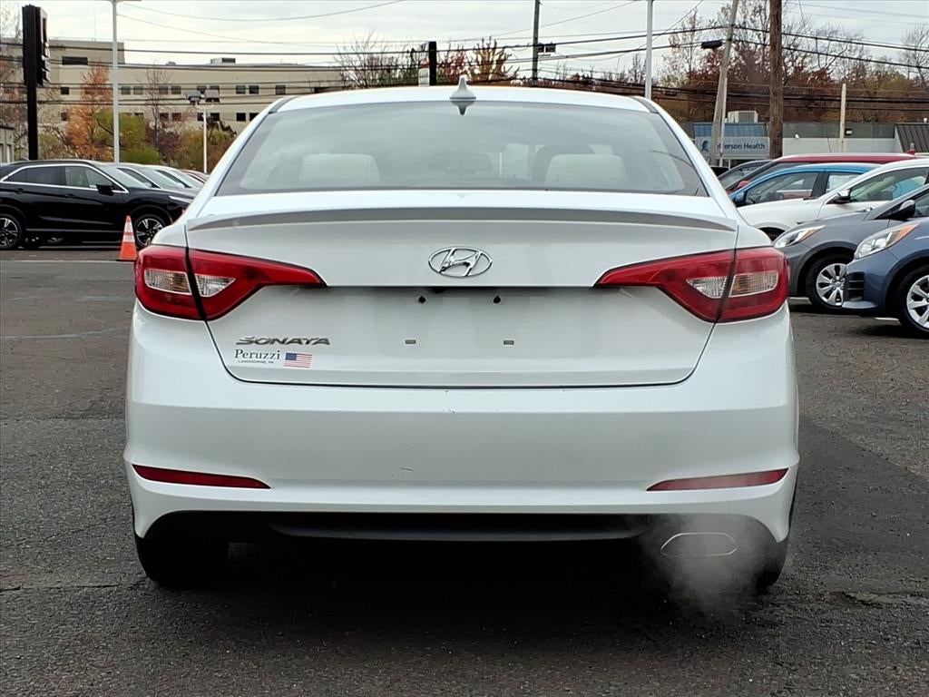 2016 Hyundai SONATA SE