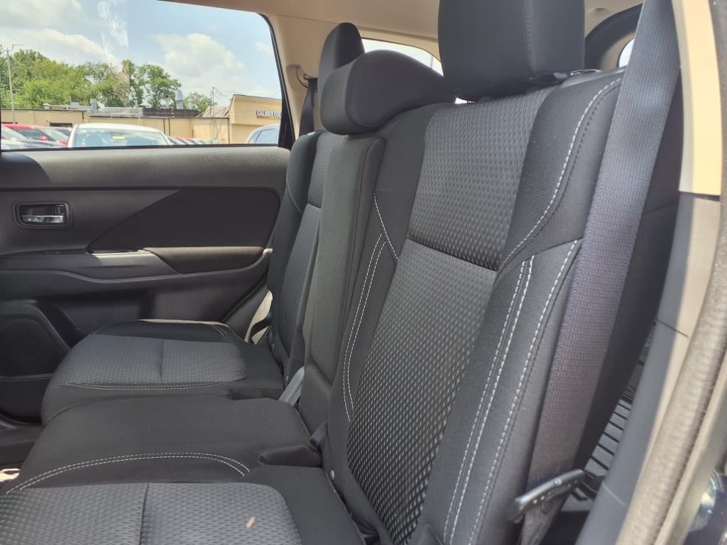 2020 Mitsubishi Outlander ES