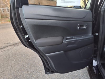 2024 Mitsubishi Outlander Sport LE