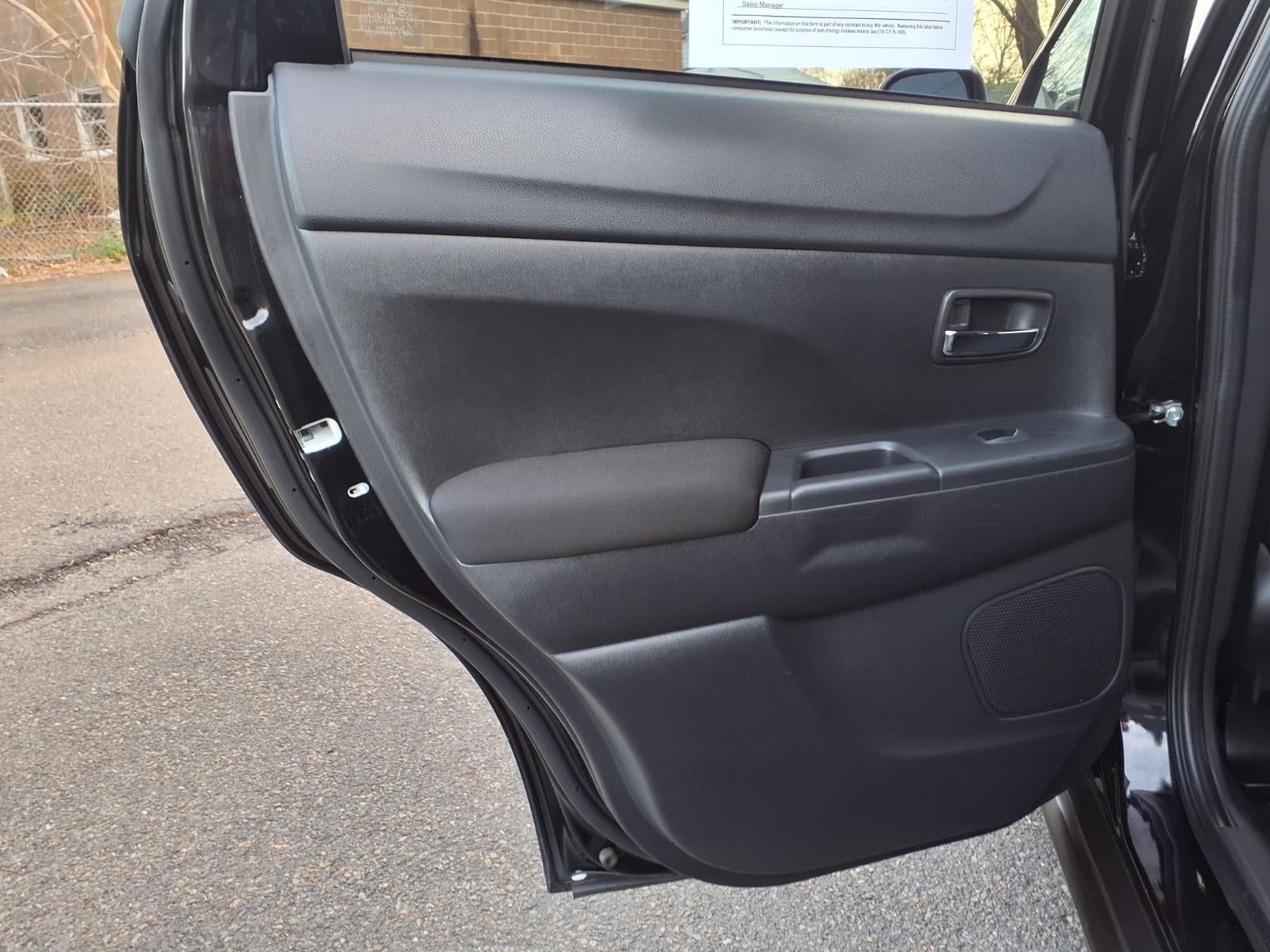 2024 Mitsubishi Outlander Sport LE