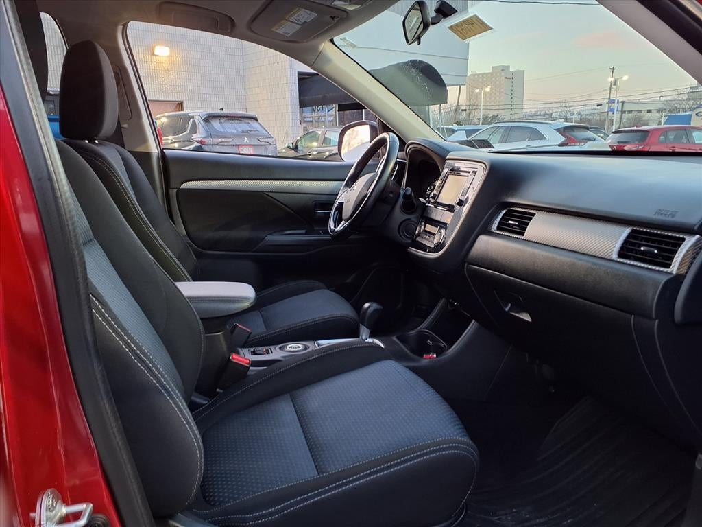 2016 Mitsubishi Outlander SE
