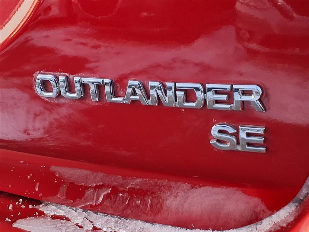 2016 Mitsubishi Outlander SE