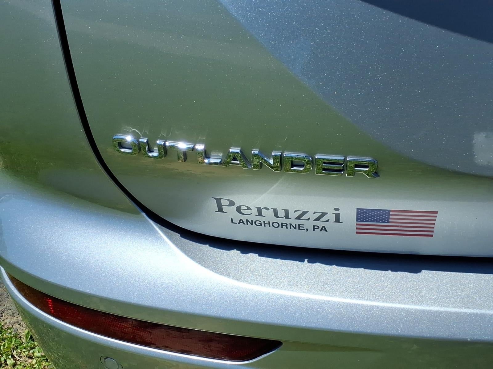 2025 Mitsubishi Outlander SE