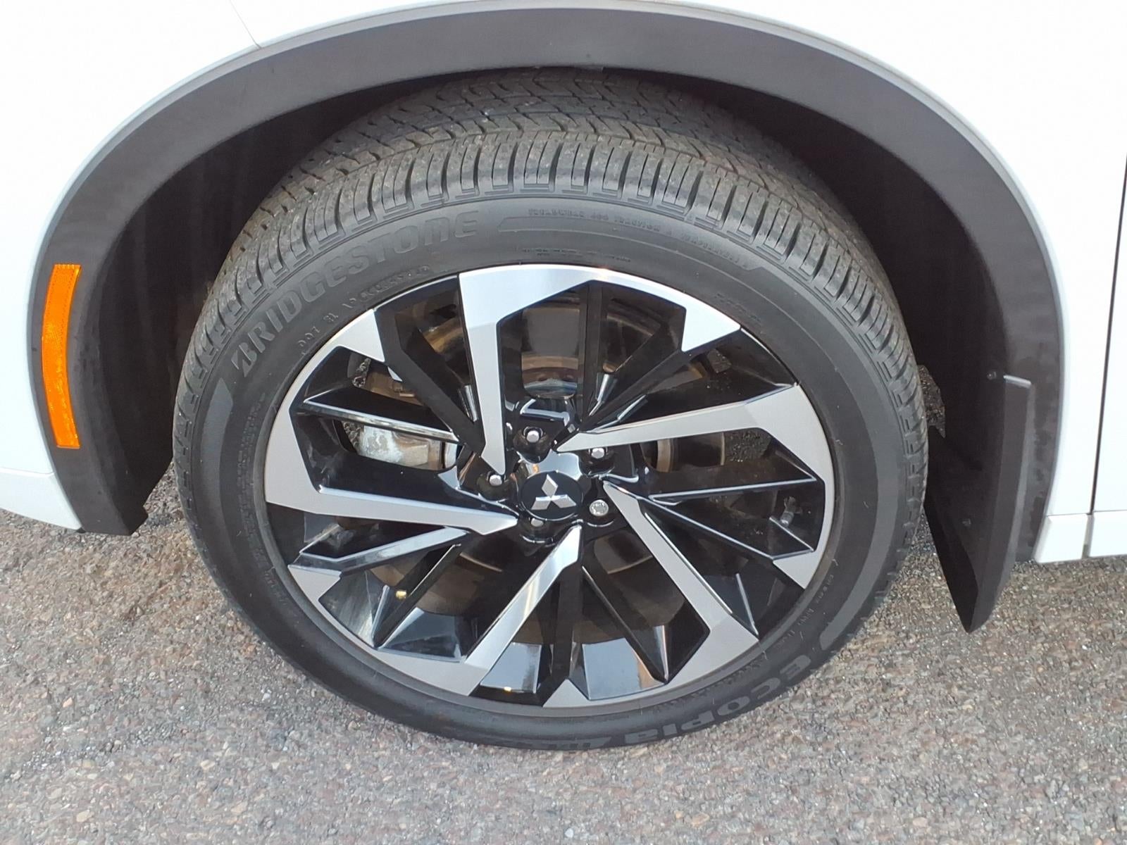 2023 Mitsubishi Outlander SEL