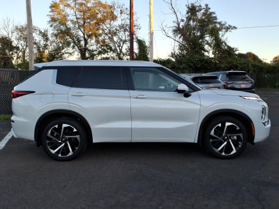 2023 Mitsubishi Outlander SEL