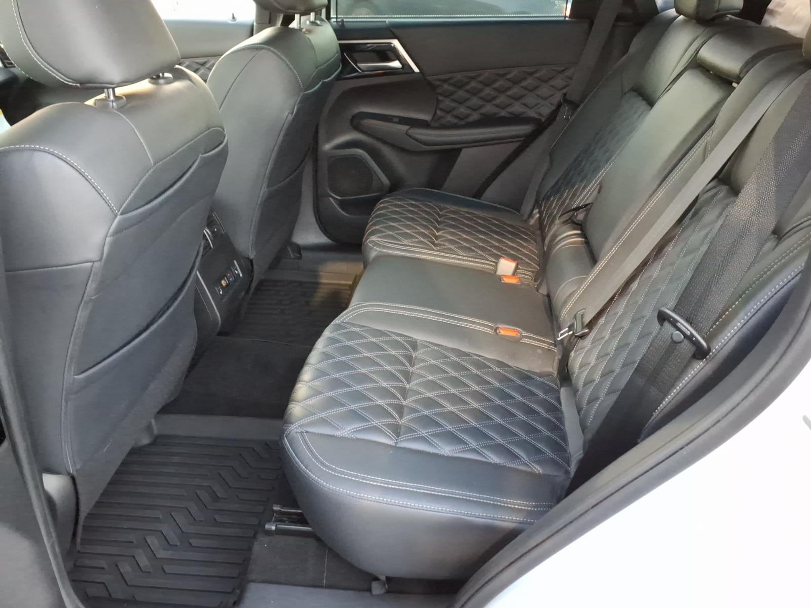 2023 Mitsubishi Outlander SEL