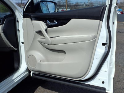 2022 Nissan Rogue Sport SV