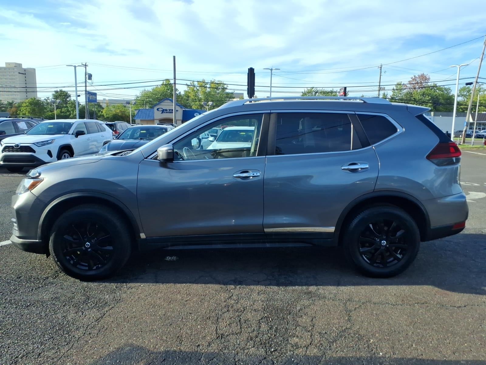 2018 Nissan Rogue SV