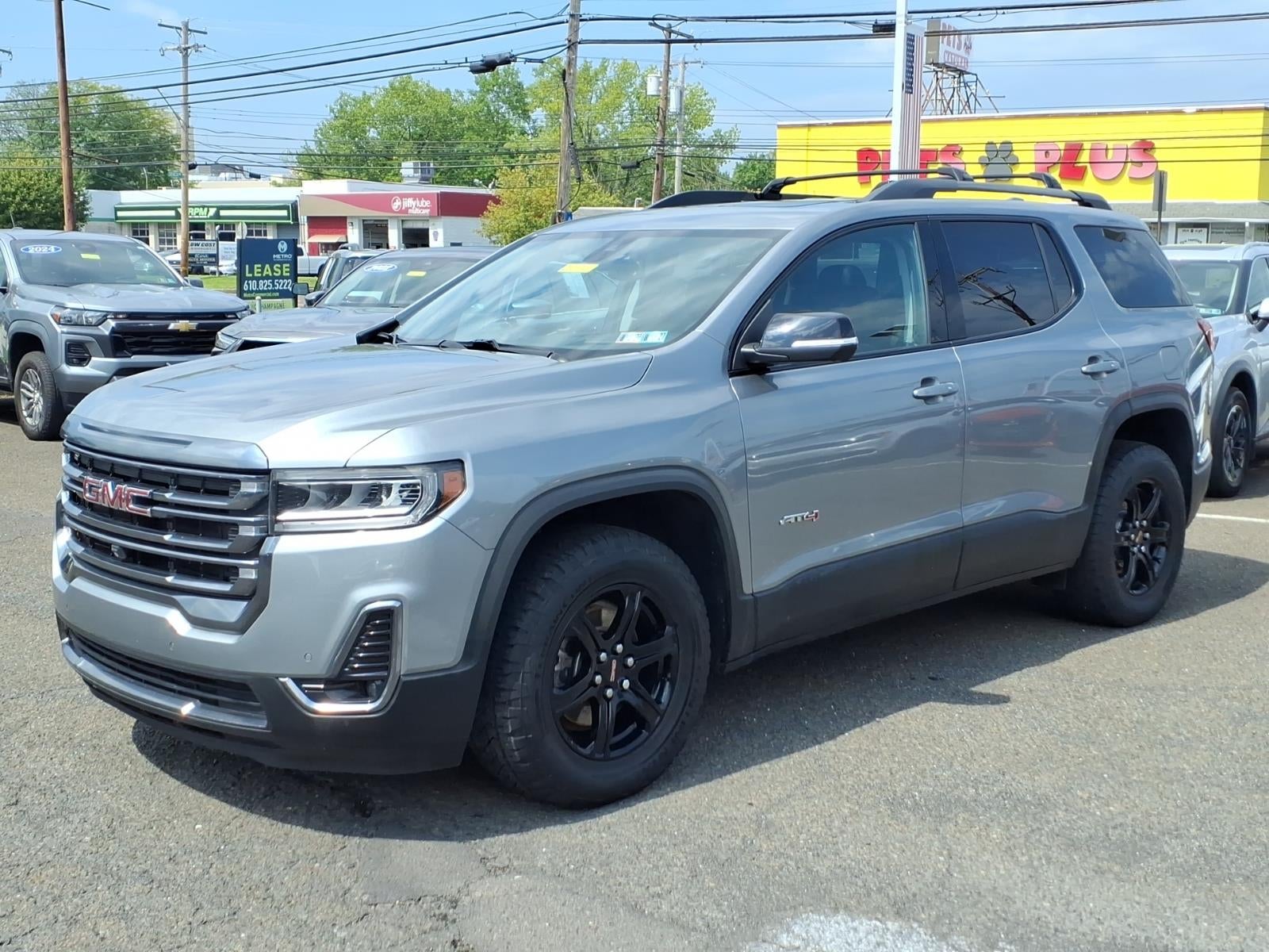 2023 GMC Acadia AT4