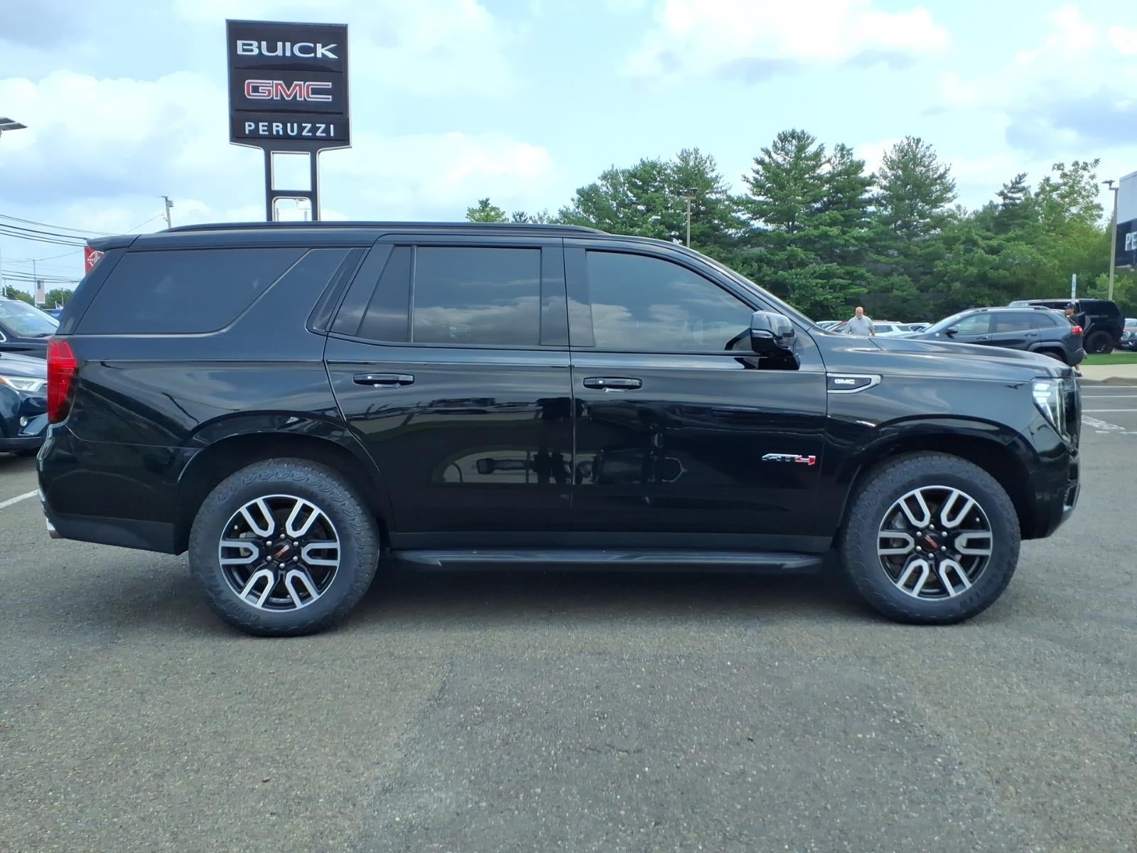 2022 GMC Yukon AT4