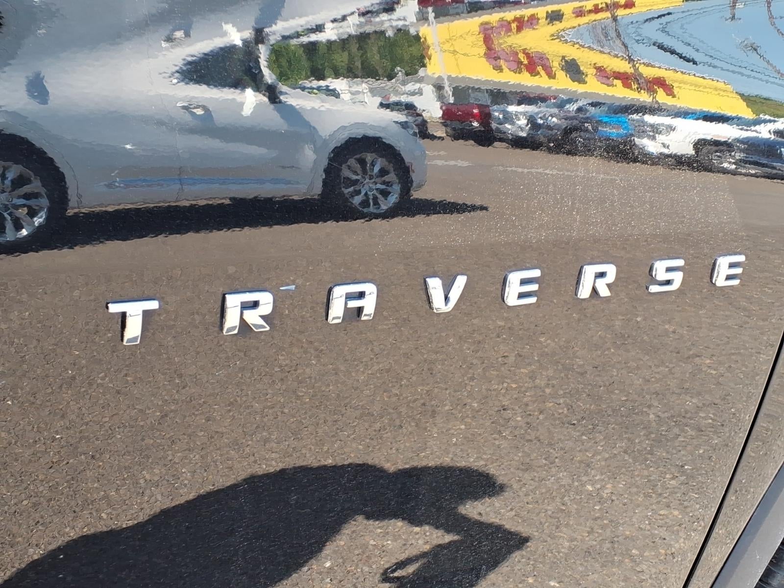 2023 Chevrolet Traverse LS