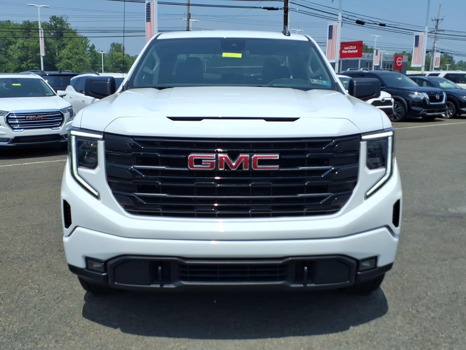 2025 GMC Sierra 1500 Elevation