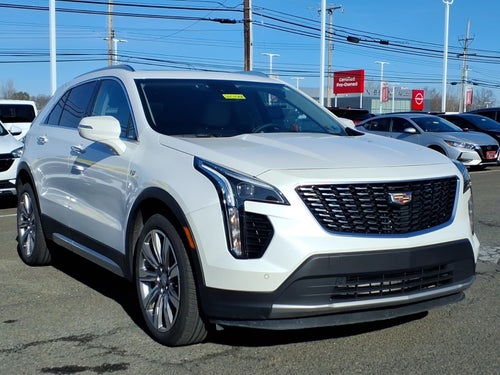 2022 Cadillac XT4 Premium Luxury