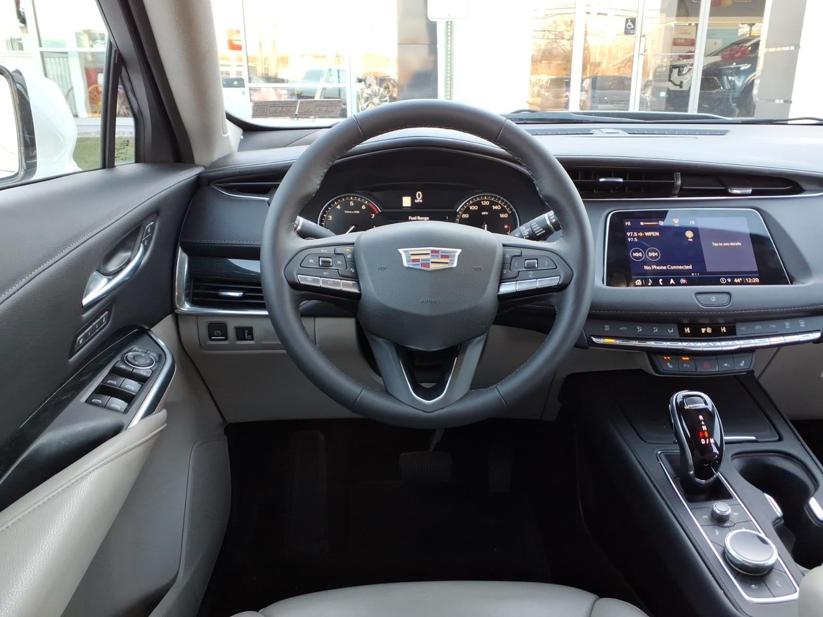 2022 Cadillac XT4 Premium Luxury