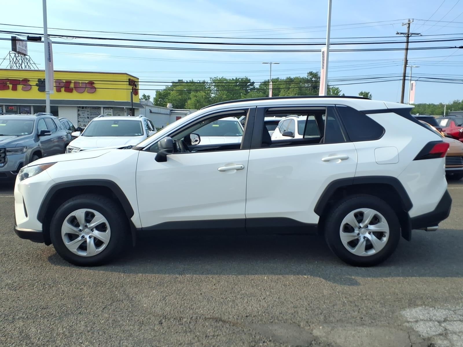 2019 Toyota RAV4 LE