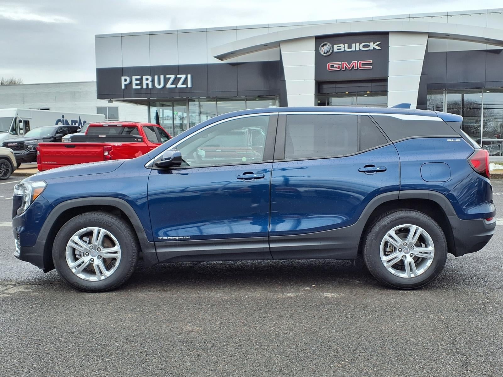 2023 GMC Terrain SLE