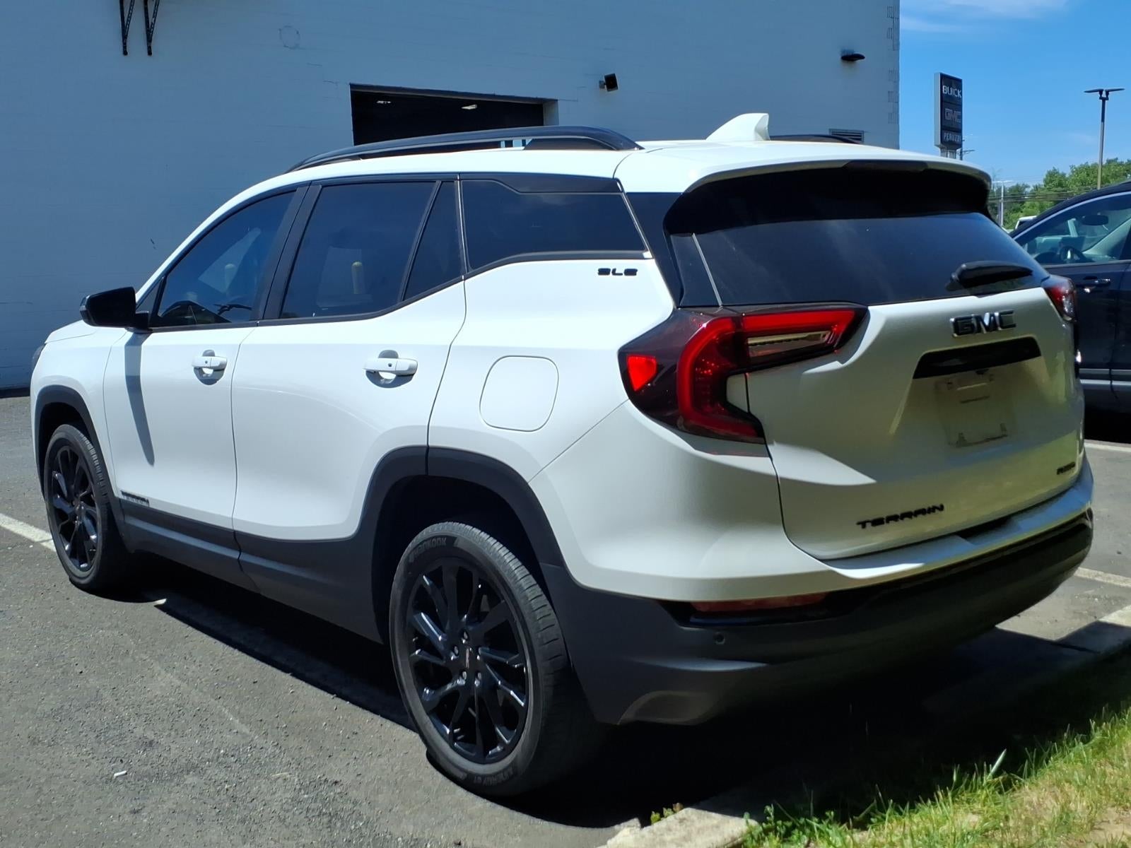 2023 GMC Terrain SLE