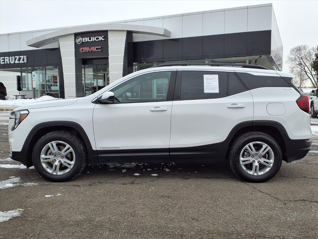 2022 GMC Terrain SLE