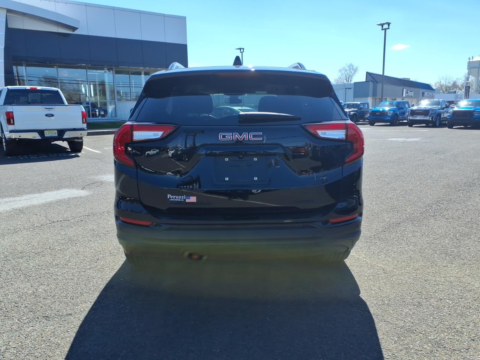 2023 GMC Terrain SLT