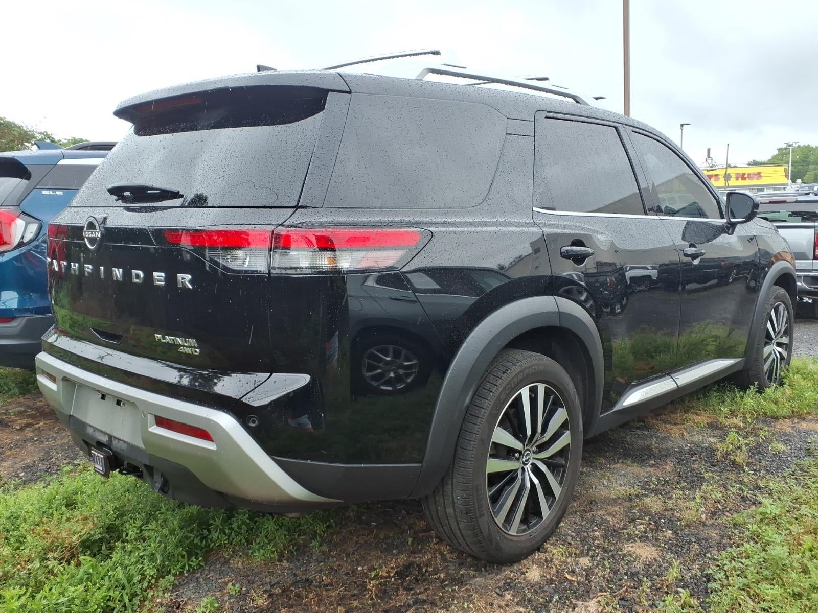 2023 Nissan Pathfinder Platinum 4WD