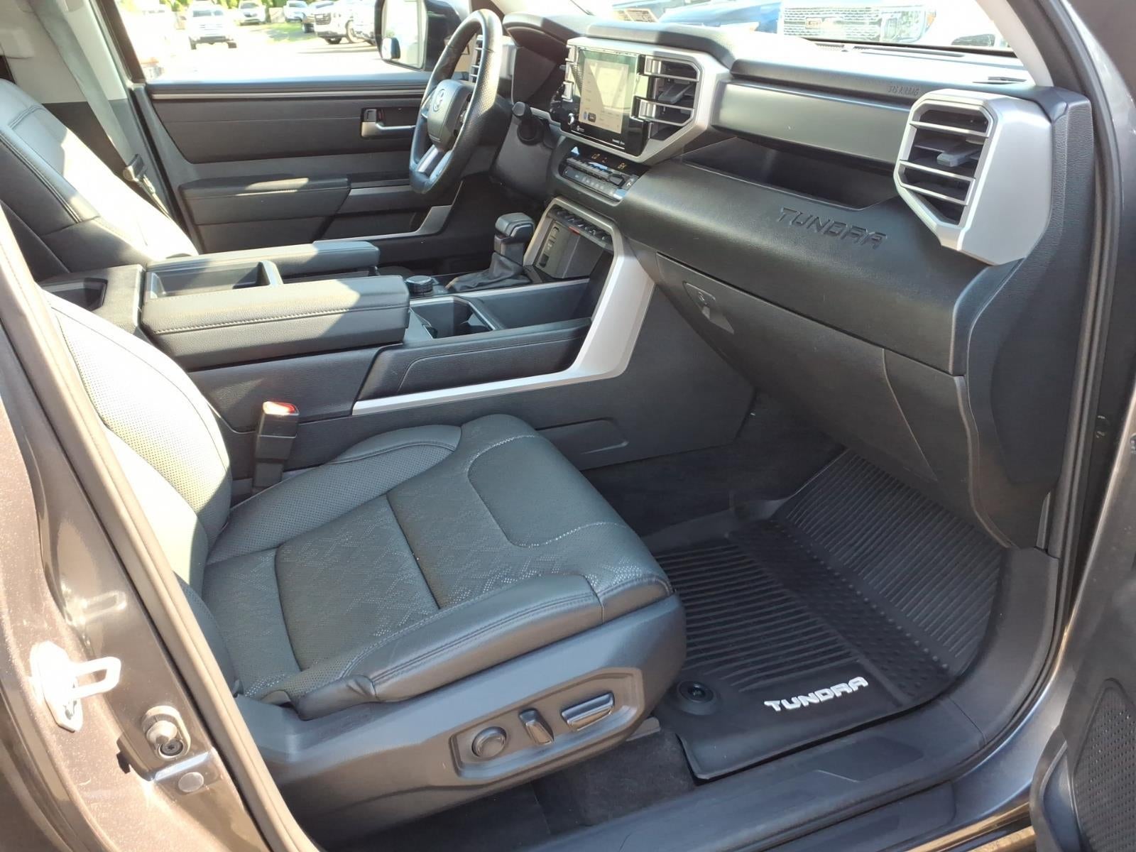 2022 Toyota Tundra 4WD SR5
