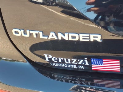 2023 Mitsubishi Outlander SE