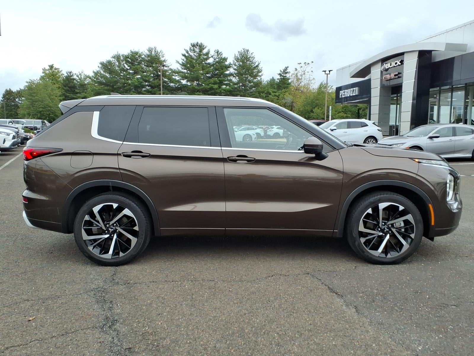 2022 Mitsubishi Outlander SEL