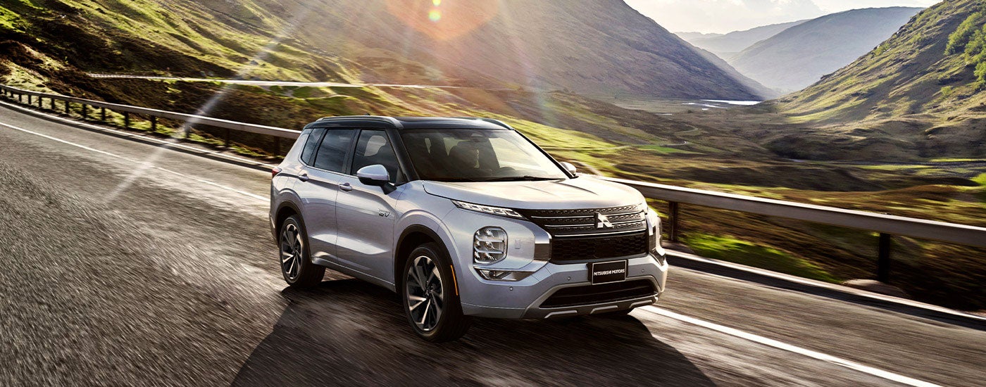 2023 Outlander PHEV | Peruzzi Mitsubishi in Fairless Hills PA